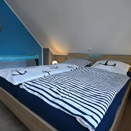 Treidelhafen Fedderwardersiel Holiday home Butjadingen