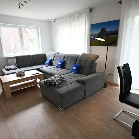 Treidelhafen Fedderwardersiel Holiday home *